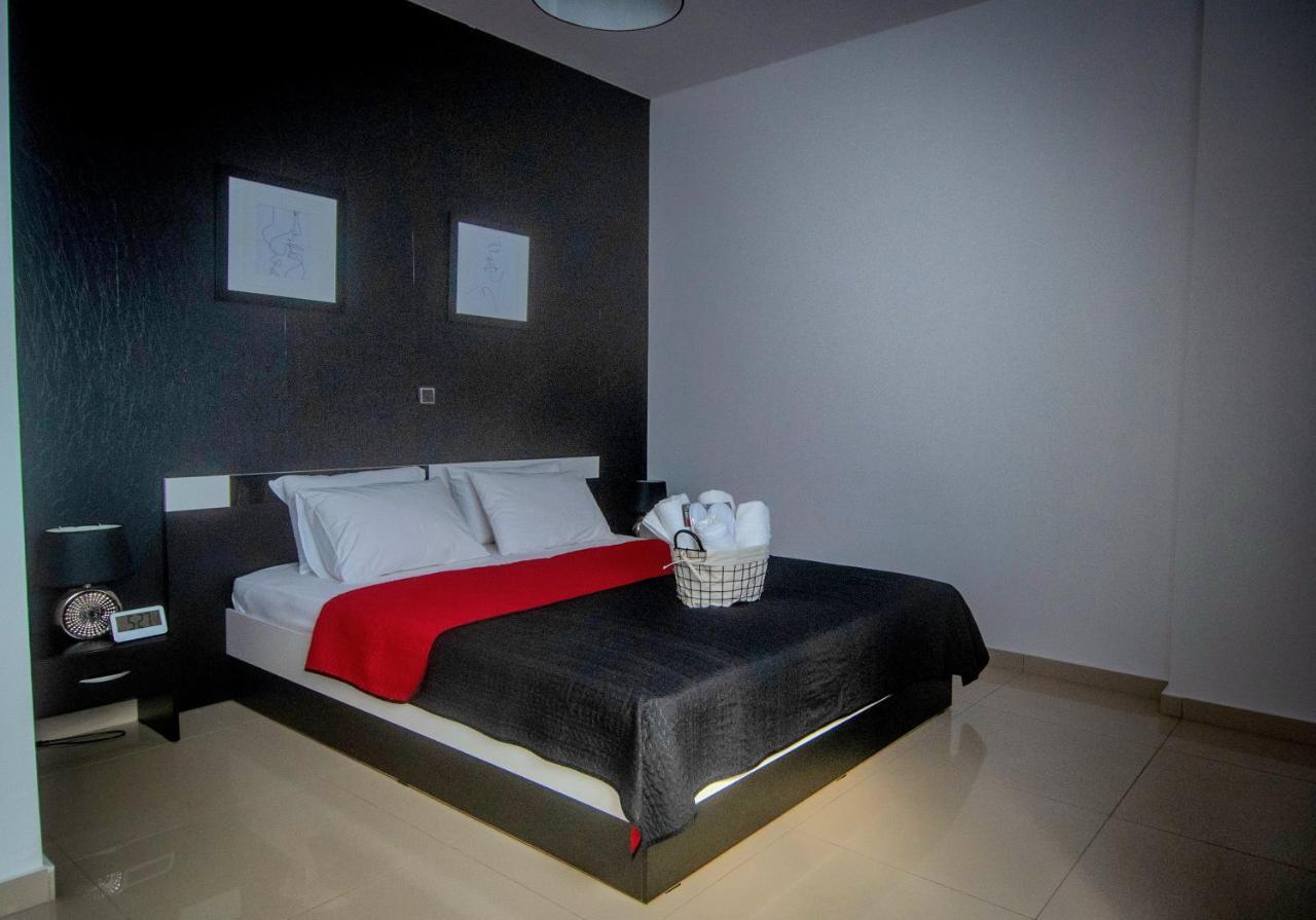 Aparthotel Mistral Luxury Living à Néa Péramos Extérieur photo